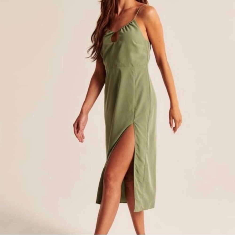 NWT - Abercrombie & Fitch Midi dress